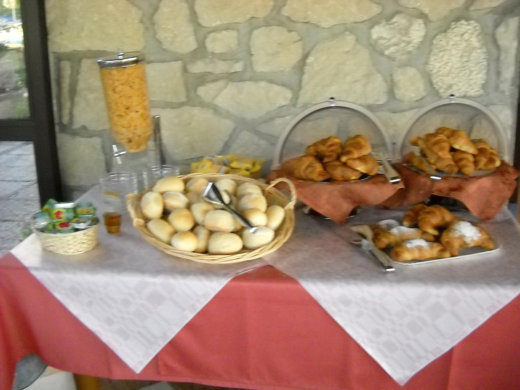 Albergo Mio Λατζίζε Εξωτερικό φωτογραφία